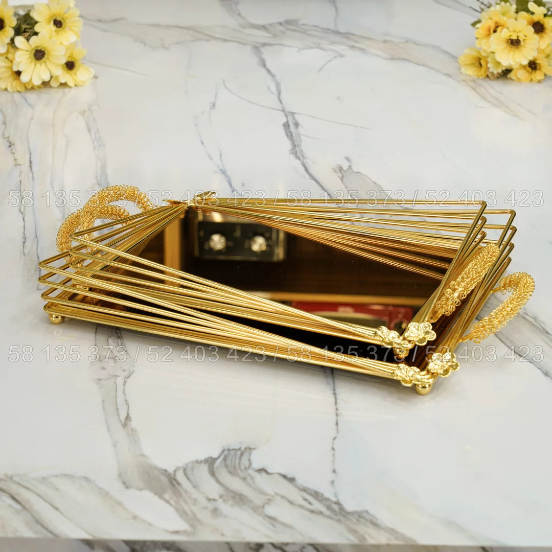 Plateaux Décoratifs Dorés avec Miroir – Style Chic & Élégance Moderne ✨