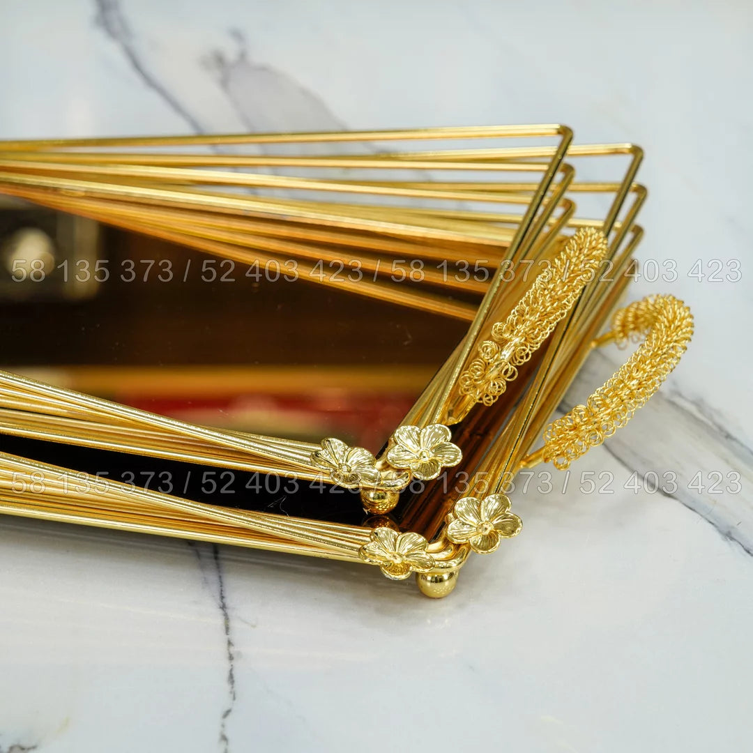 Plateaux Décoratifs Dorés avec Miroir – Style Chic & Élégance Moderne ✨