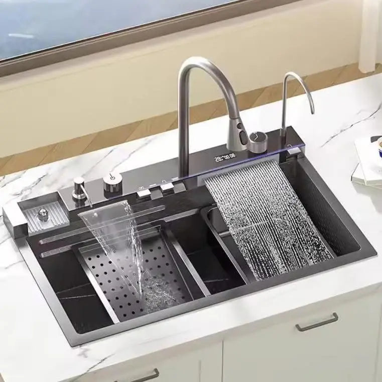 Lavabo de cuisine smart & multifonction avec système intelligent intégré